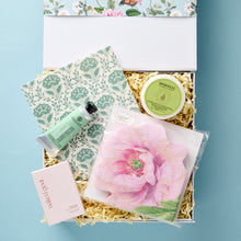 Load image into Gallery viewer, Enjoy this lush and blushing blooms of Spring, year round with this lovely Bluebird.